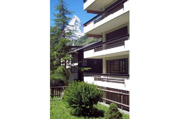 Suiza Privát Zermatt, Exterior